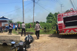 Polres Merauke Tanggap Datangi Kebakaran Lahan di Jalan Nowari