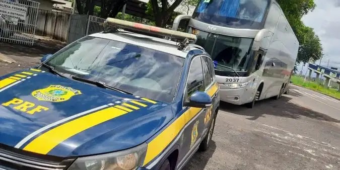 PRF apreende 55 ônibus com manifestantes de Brasília nas últimas horas