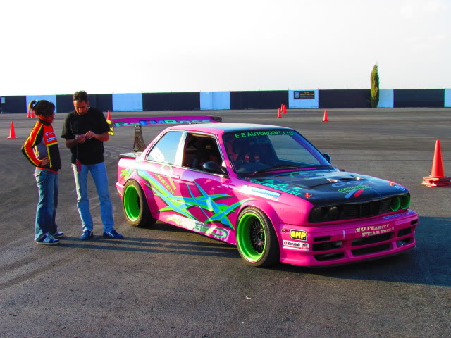 Came across a picture of this Purple BMW E30 while browsing