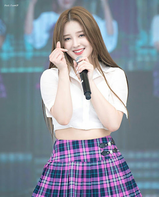 Nancy Momoland images