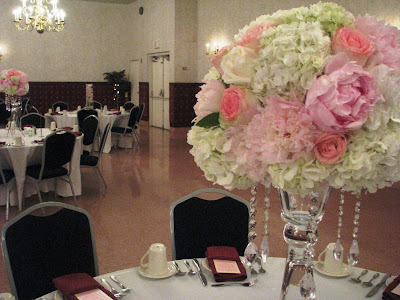 White Hydrangea Wedding Centerpieces on Tall Hydrangea Centerpieces For Weddings