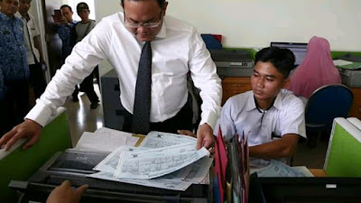 Pacu Semangat Kerja Dodi Sambangi Kantor Disdukcapil Muba