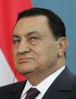 PRESIDEN HOSNI MUBARAK MUNDUR