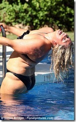 article-2037747-0DE8008F00000578-193_306x492