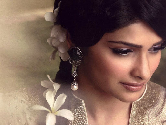 Prachi Desai Wallpapers Free Download