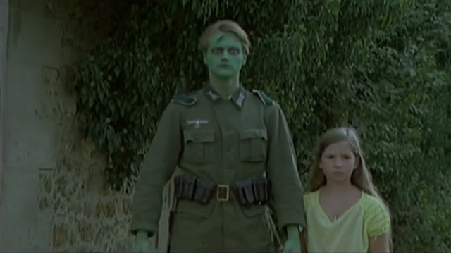 Pierre-Marie Escourrou and Marcia Sharif in Zombie Lake (Le lac des morts vivants) 1981 movie by Jean Rollin