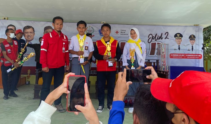 SMAN  7 Takalar, Raih Juara Sekolah Terfavorite di Kelakar ke-2 PMR Tingkat Wira" Tahun 2022, se Kab Takalar