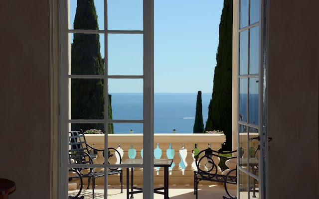 Legendary Mansion On The French Riviera With Neo-Palladian Style Architecture