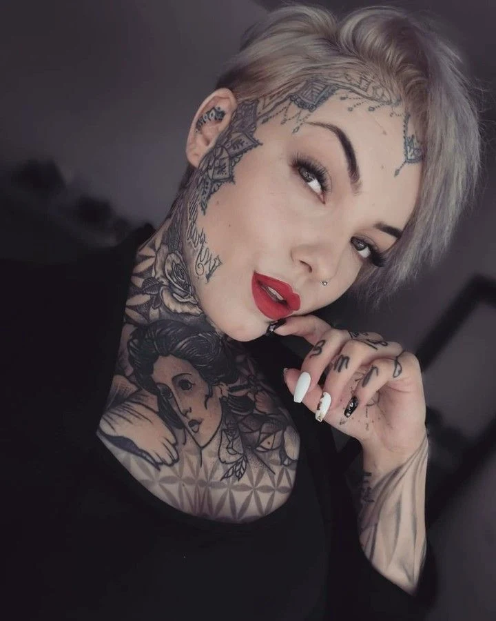 Tatuajes en la cabeza
