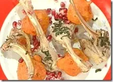 Costolette di abbacchio alla salvia con broccolo fritto e melagrana