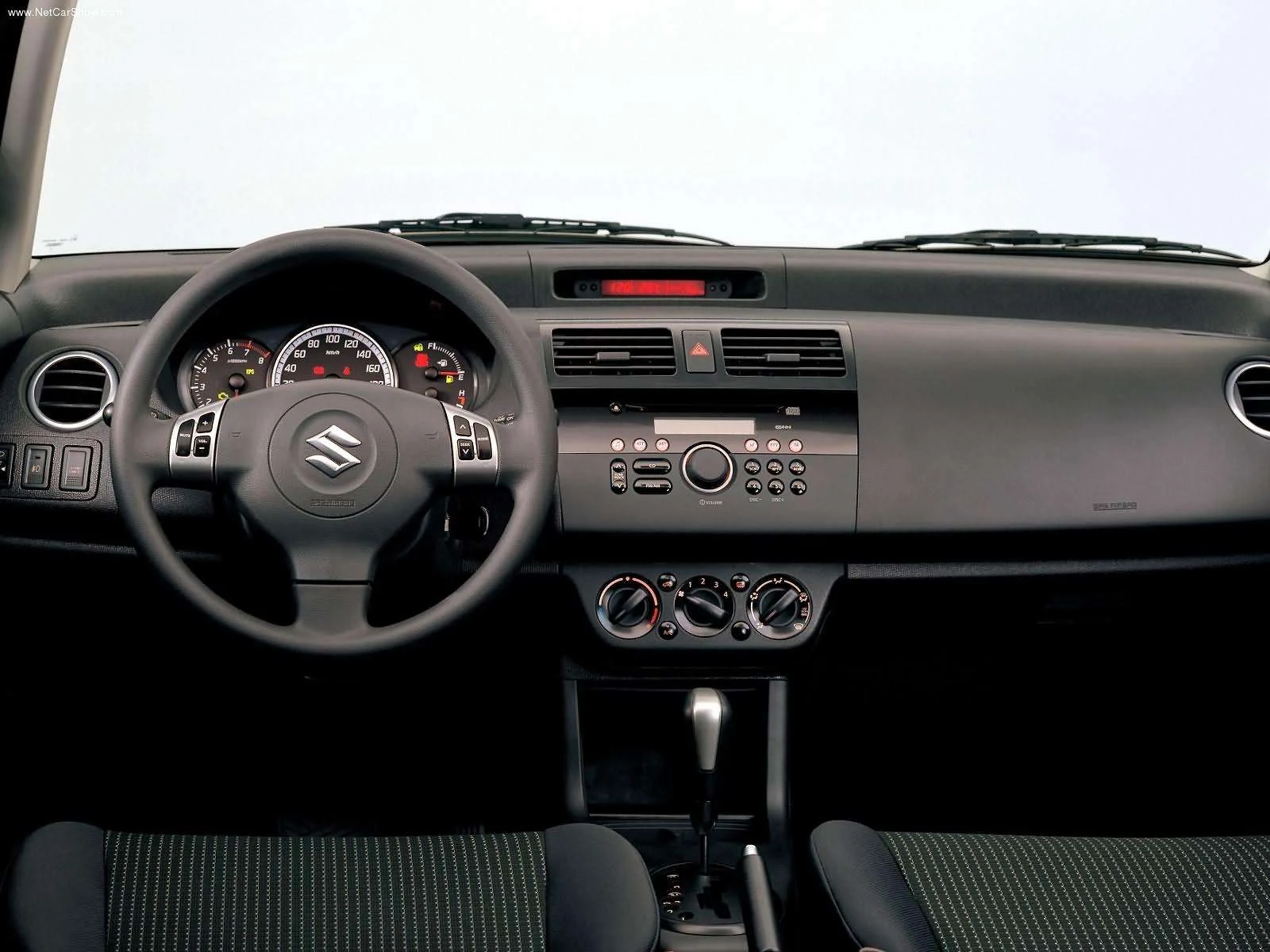 Hình ảnh xe ô tô Suzuki Swift VVT 2005 & nội ngoại thất