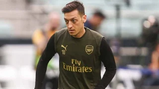 Fenerbahce confident of signing Arsenal outcast Ozil in January