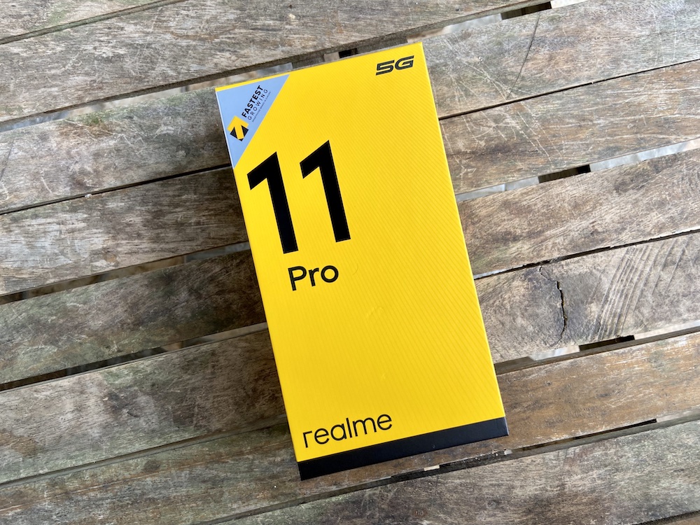 realme 11 Pro 5G Retail Box