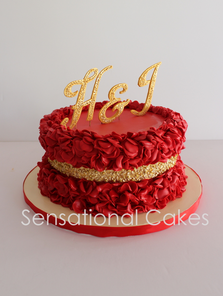 The Sensational Cakes Red Rose Petal Ruffles embedded 