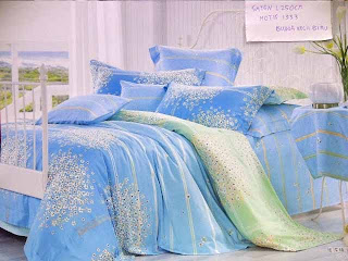 Sprei Katun Jepang Motif Bunga Kecil Biru