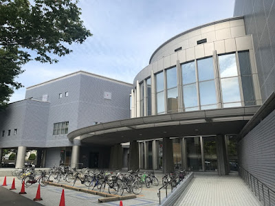 秋田県立図書館