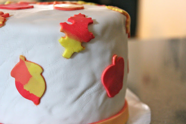 Fall fondant-covered cake