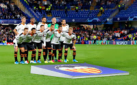 VALENCIA C. F. Temporada 2019-20. Gabriel Paulista, Kondogbia, Ezequiel Garay, Cillessen y Dani Parejo. Cheryshev, Coquelin, Rodrigo, Gayá y Wass. CHELSEA F. C. 0 VALENCIA C. F. 1. 17/09/2019. Liga de Campeones de la UEFA, fase de grupos, Grupo H, jornada 1. Londres, Inglaterra, Reino Unido, estadio de Stamford Bridge (39.469 espectadores). GOLES: 0-1: Rodrigo Moreno (75’).