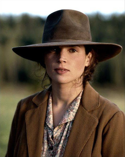 Julia Ormond Profile Pics Dp Images