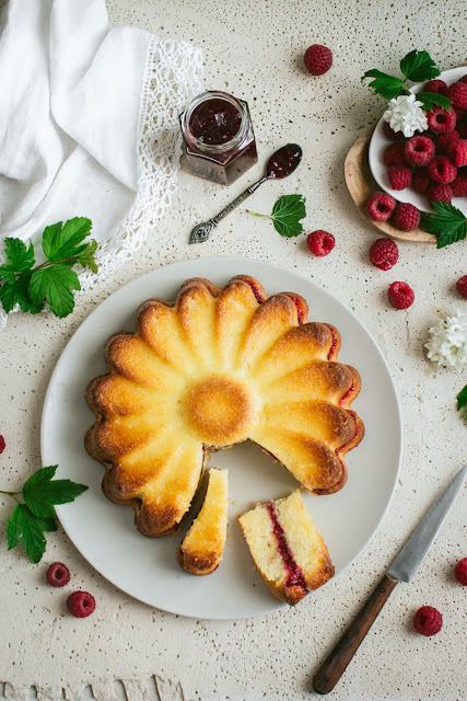 Gâteau très moelleux citron et framboises