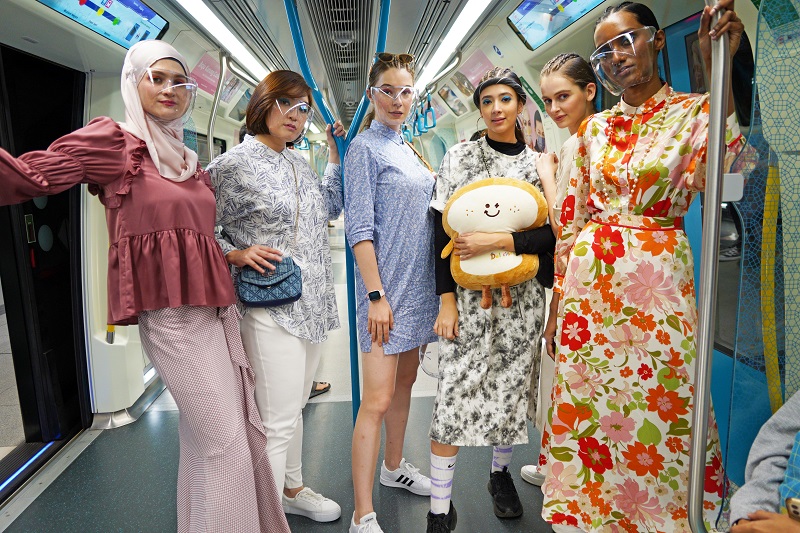 fashion show in mrt,