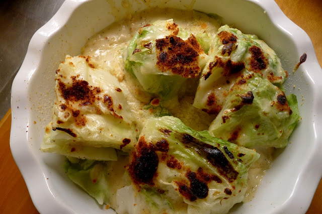 Cabbage in cheese sauce