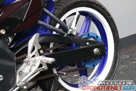 Modifikasi New Vixion Lightning Movistar Biru