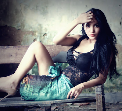 foto model seksi toket gede montok bibie julius