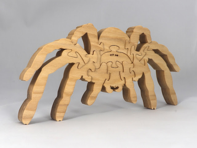 Spider Puzzle, Handmade cup Tarantula, Arachnid, Free Standing, 13 Pieces, Suitable For Children or Adults, Wood Toy Animal