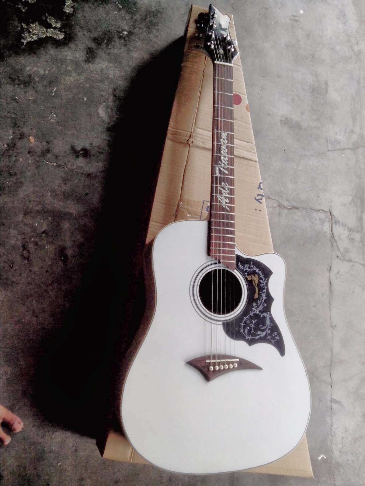 Gitar Akustik Custome Ade Tiawan Jual Gitar Grosir Gitar Murah