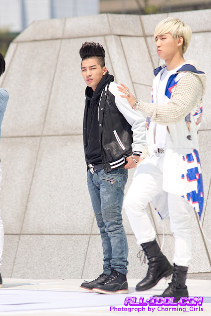 Big Bang at Gwanghamun