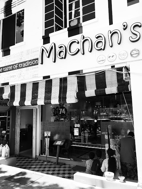 Machan's Kitchen, Race Course Road