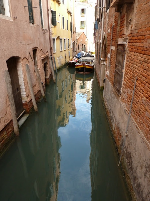 Reflections of Venice, Italy | TheVillaHunter.com
