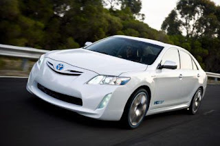 Toyota Camry Hybrid 2012