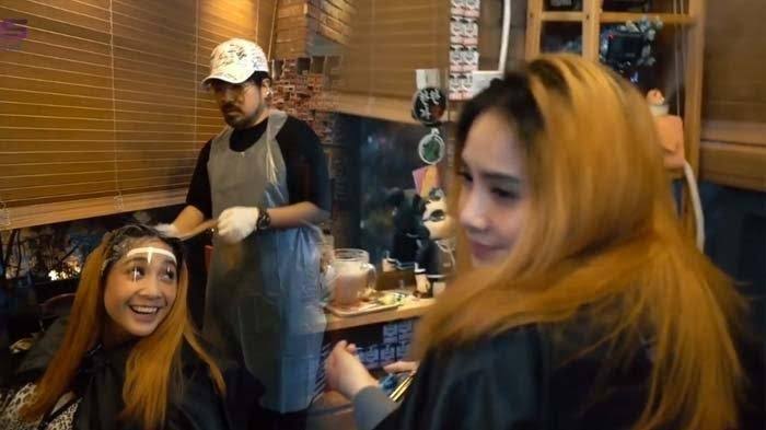 Deretan Foto Nagita  Slavina  Warnai Rambut  Pertama Kali 