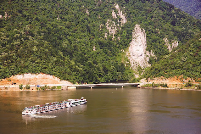 scenic cruise ship