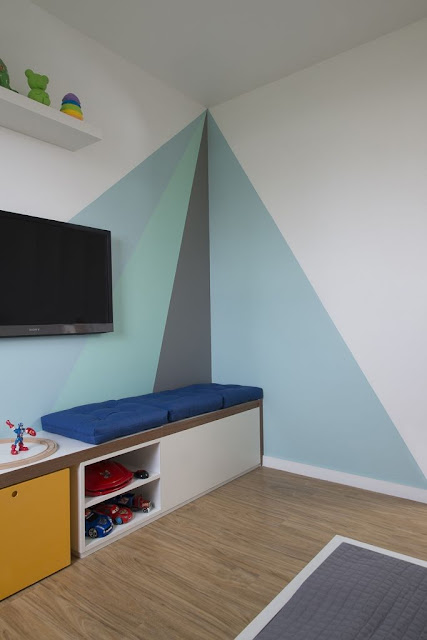 decoração-economica-quarto-menin0-pintura--geometrica-na-parede