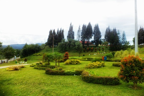 "Aro Suka" Taman Bermain Keluarga Nan Sejuk di Kabupaten Solok