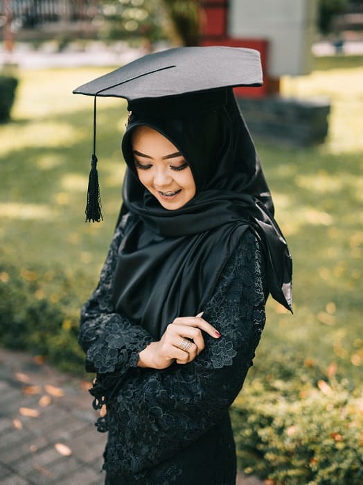 kebaya wisuda