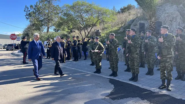 Επιθεώρηση στρατιωτικού αγήματος