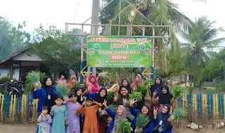 Mahasiswa KKN STES Tunas Palapa Kelompok 2 sukses melaksanakan program kerja di bidang ekonomi, yakni penguatan ketahanan pangan, di Tiyuh Gunung Timbul, Kecamatan Tumijajar, Kabupaten Tulang Bawang Barat.