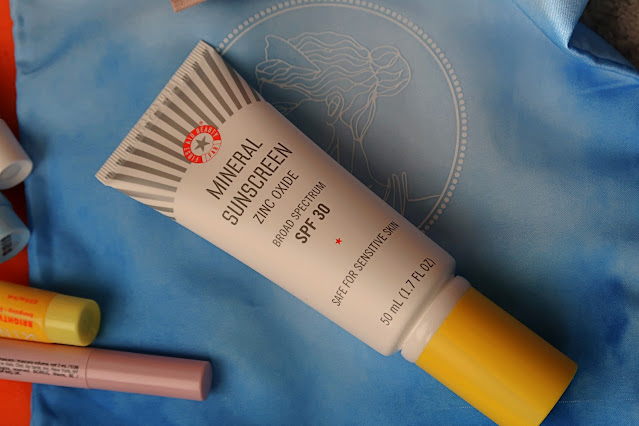 First Aid Beauty Mineral Sunscreen Review, photos