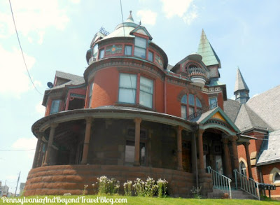 Victorian Mansion in Middletown Pennsylvania 