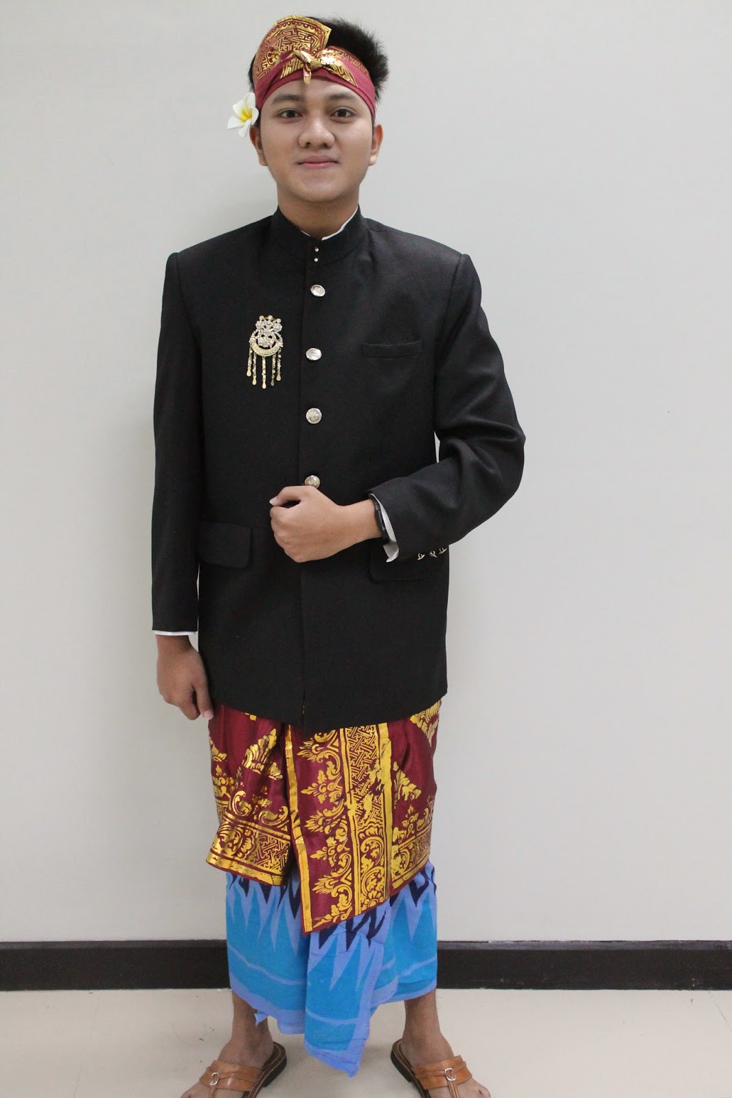 Baju Adat Bali Modern  newhairstylesformen2014.com