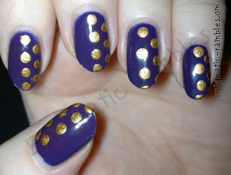half-dot-dots-dotted-nails-nail-art-purple-gold