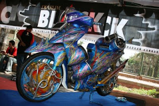 gambar modif stiker motor revo absolute arm variasi honda absolut revo merah motor road race revo modifikasi motor revo 2005