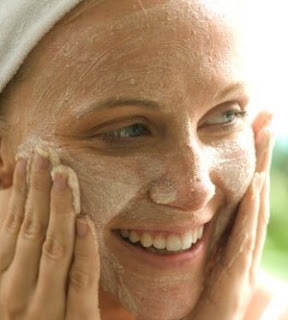 Egg white and baking soda for face