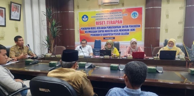 Tim Peneliti UNP laksanakan FGD untuk Membantu Pemda Rumuskan Kebijakan di Kabupaten Pesisir Selatan