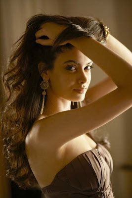 A hot model Diana Penty got a new movie with Ranbir Kapoor