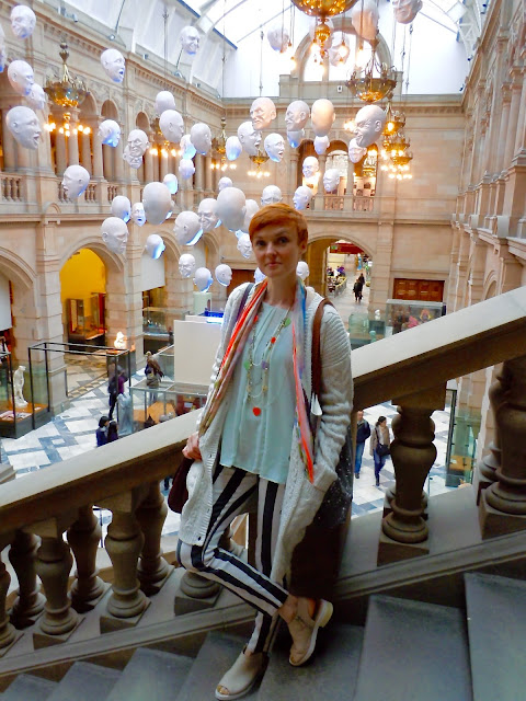 What to wear to visit a museum, Kelvingrove.